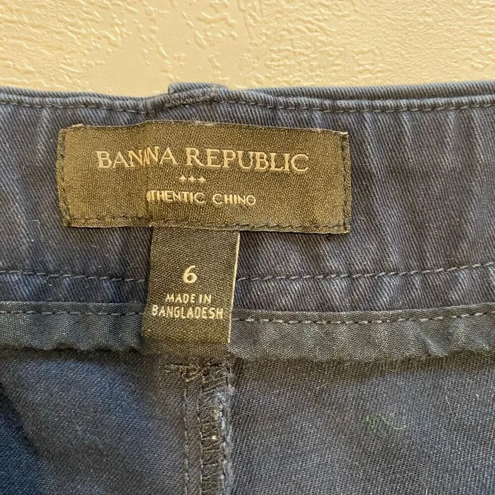 Banana Republic Authentic Chino Shorts Women Size 6 Navy Blue Casual Shorts - Picture 3 of 8